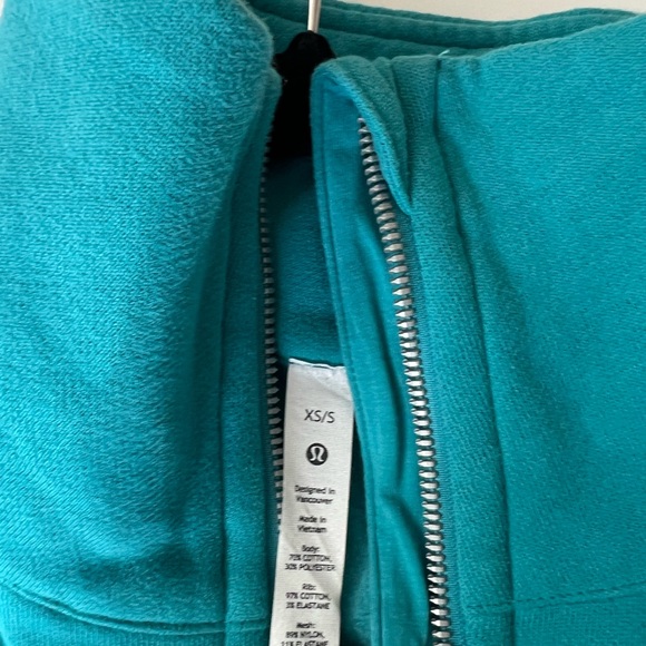Lululemon Scuba Funnel Neck - Ocean - XS/S - Picture 4 of 4